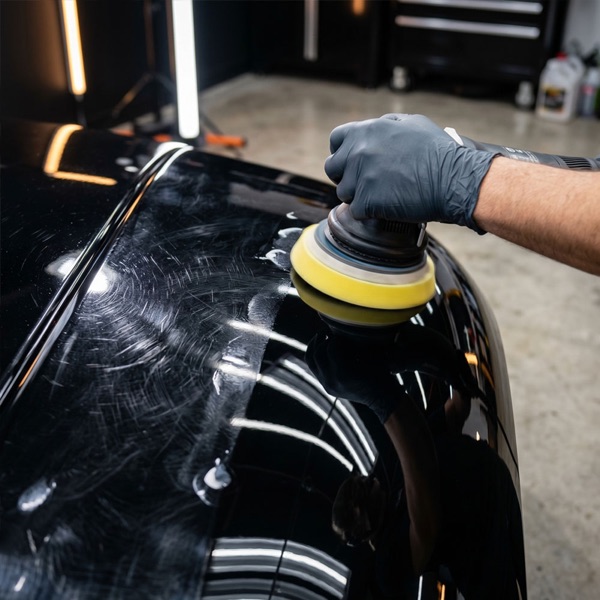 Paint Correction: Swirl-free paint at Minne Detail